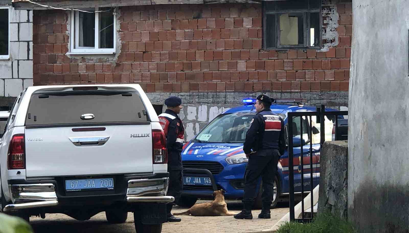 Zonguldak’ta 12 yıl önce bakkalda öldürülen İlyas Kasım cinayetinde 3 şüpheli gözaltında 5 zonguldakta 12 yil once bakkalda oldurulen ilyas kasim cinayetinde 3 supheli gozaltinda 1 K3qb98uD