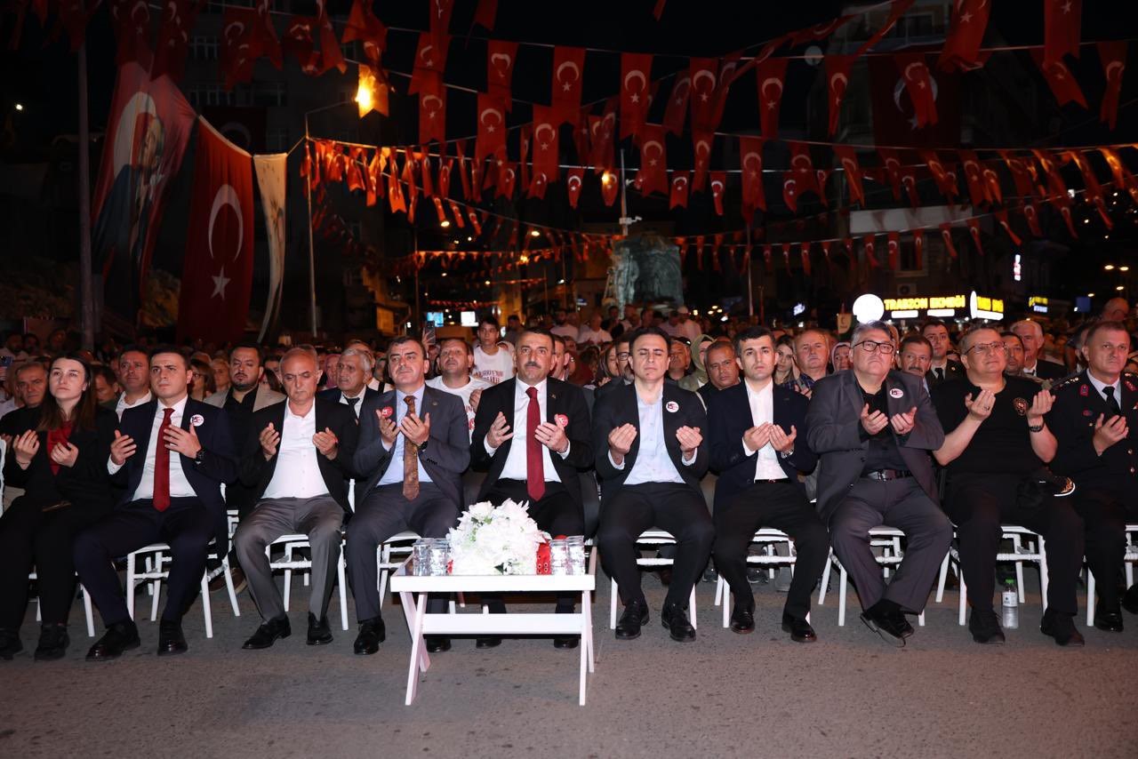 Zonguldak’ta 15 Temmuz’un 10. yılında şehitler anıldı 4 zonguldakta 15 temmuzun 10 yilinda sehitler anildi 0 LMyR5BfO