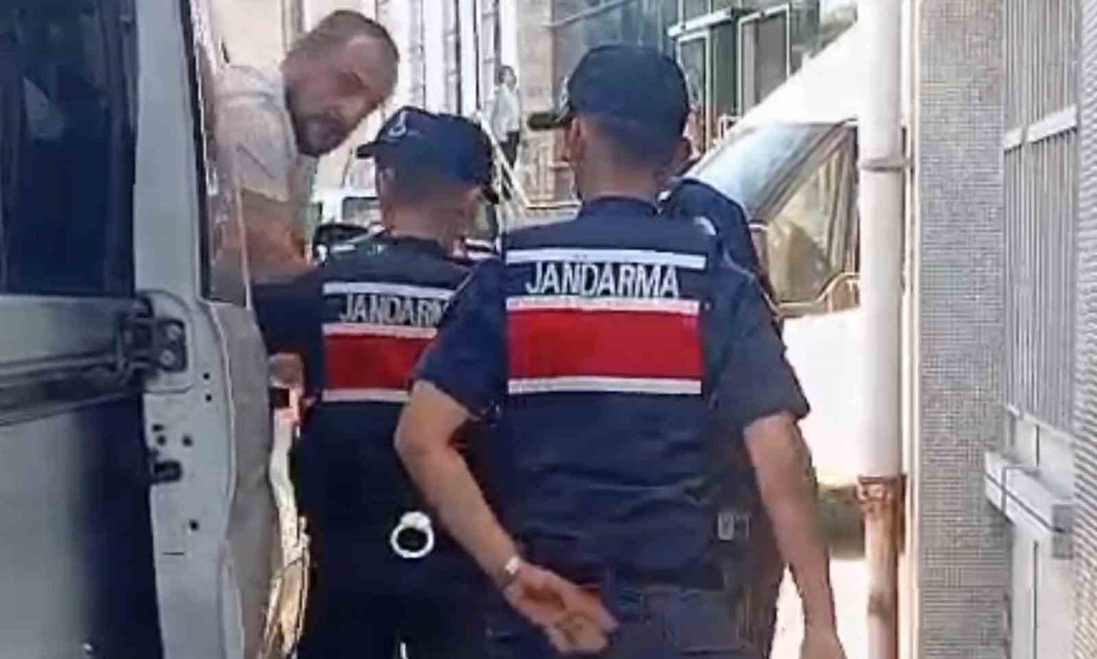 zonguldakta 18 yillik cinayet davasinda 4 sanik hakim karsisina cikti 2