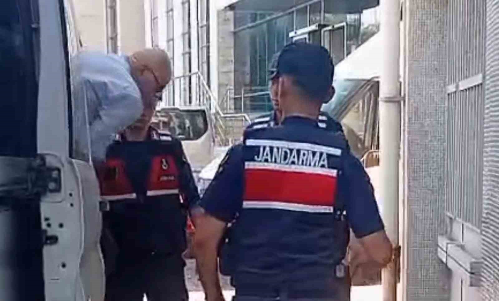 zonguldakta 18 yillik cinayet davasinda 4 sanik hakim karsisina cikti 3 RP6FleeO
