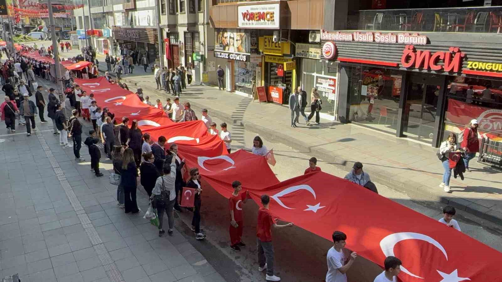 zonguldakta 19 mayisi 107 metrelik dev bayrakla kutladilar 5 4iyTyLu9
