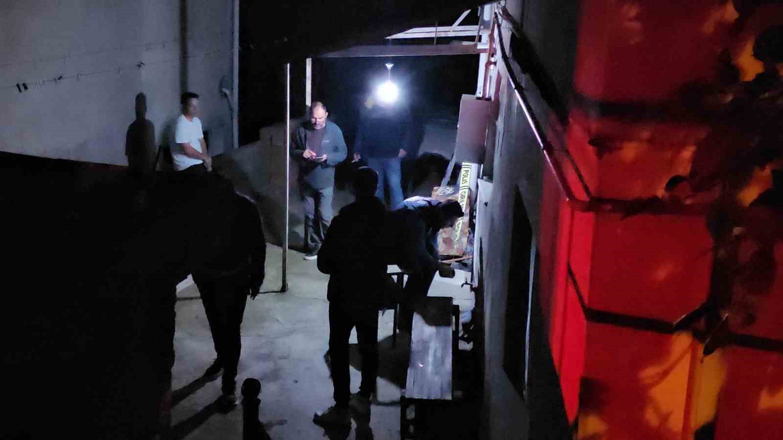 zonguldakta 79 yasindaki kadinin evinde olu bulunmasiyla ilgili sorusturma baslatildi 3 5spkiyNl