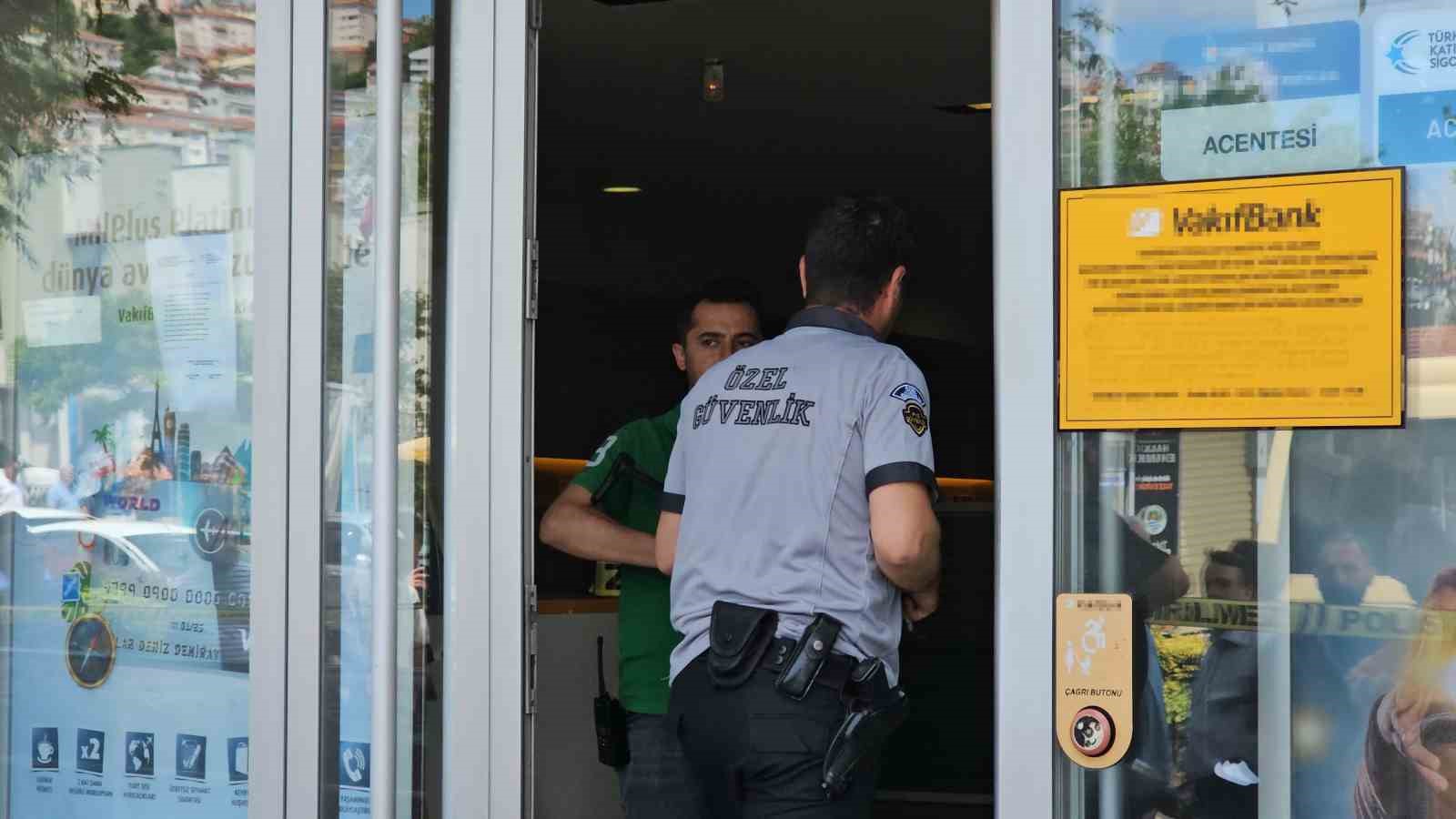 zonguldakta bankada icra ofkesi silahla ates acti 4 X1eJWJjn