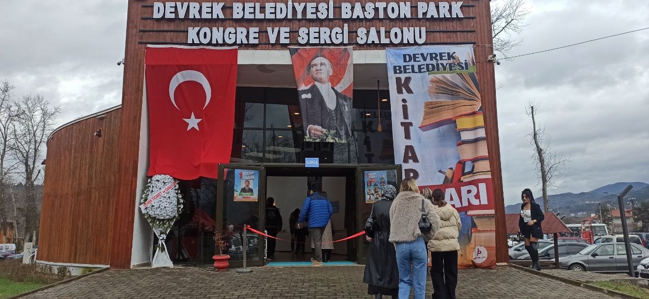zonguldakta bastonpark kitap fuari basladi 0 s6sXKELs