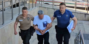 zonguldakta-kadin-surucuyu-dikiz-aynasiyla-darp-eden-surucu-adliyeye-sevk-edildi-DBZli7vs.jpg