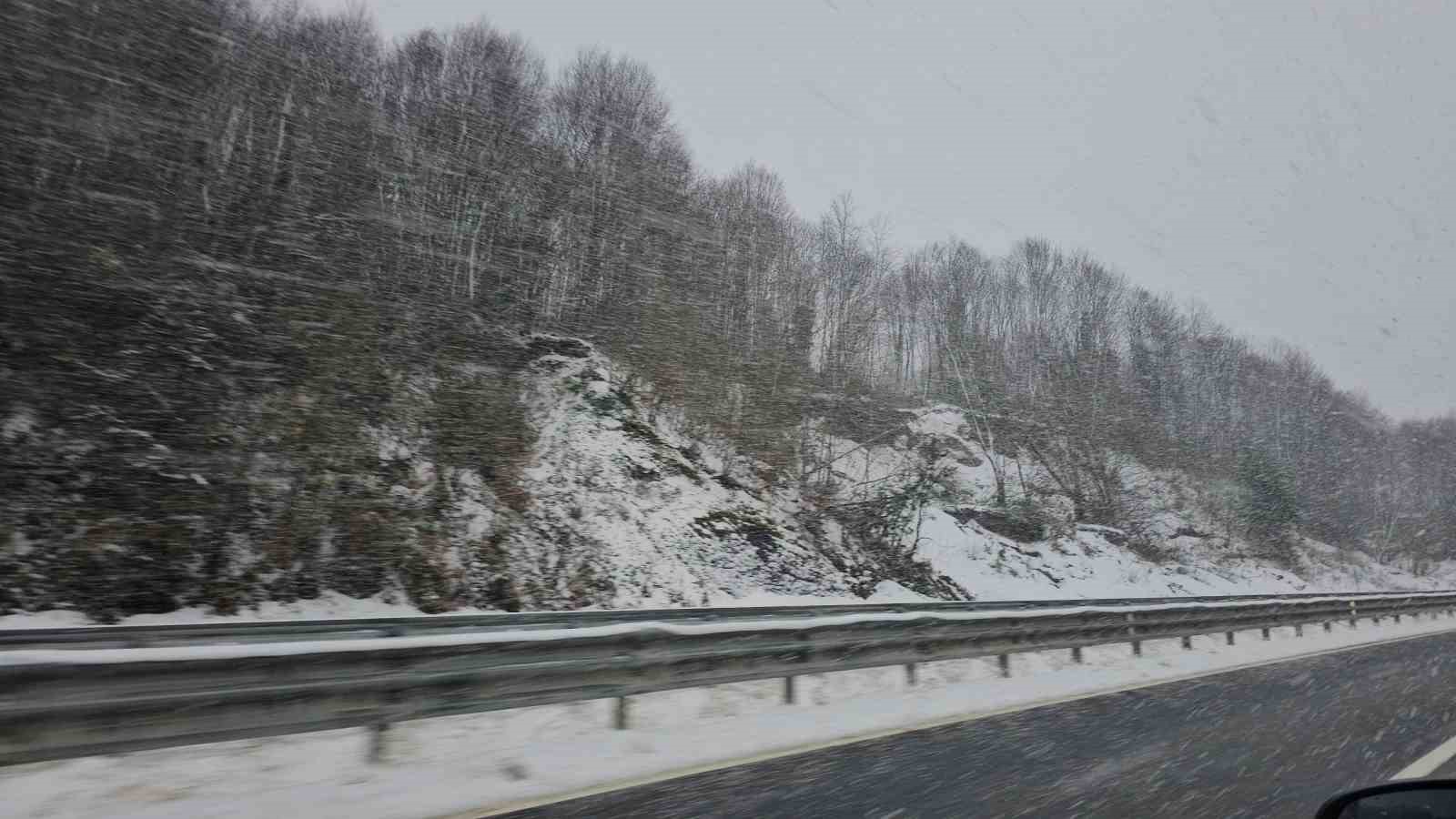 zonguldakta kar nedeniyle 81 koy yolu ulasima kapandi 2 I9VhbMz4
