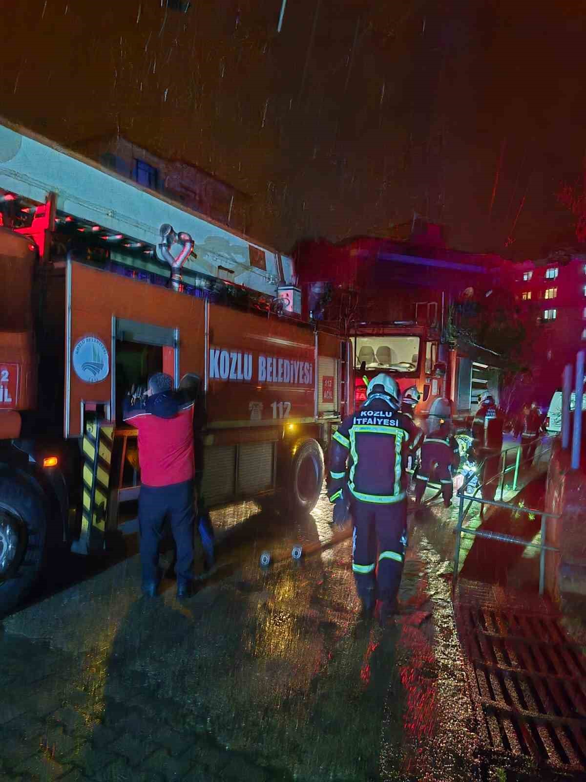 zonguldakta korkutan yangin itfaiye ekipleri faciayi onledi 0 cqBkdGUh