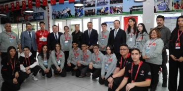 zonguldakta-ogrencilere-yerli-ve-milli-teknolojiler-tanitildi-lpa3zbbk.jpg