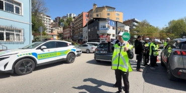 zonguldakta-ozel-bireylerden-trafik-denetimi-gxZDVRhY.jpg
