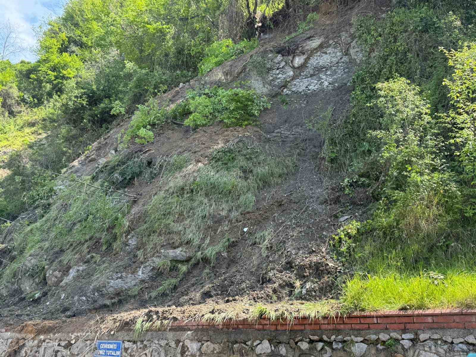 zonguldakta sehirlerarasi terminalde heyelan 0 Xm2mMGqk
