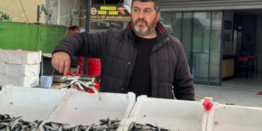 zonguldakta-tezgahlarda-istavrit-bollugu-kilosu-100-liradan-satiliyor-1yqwqZUn.jpg