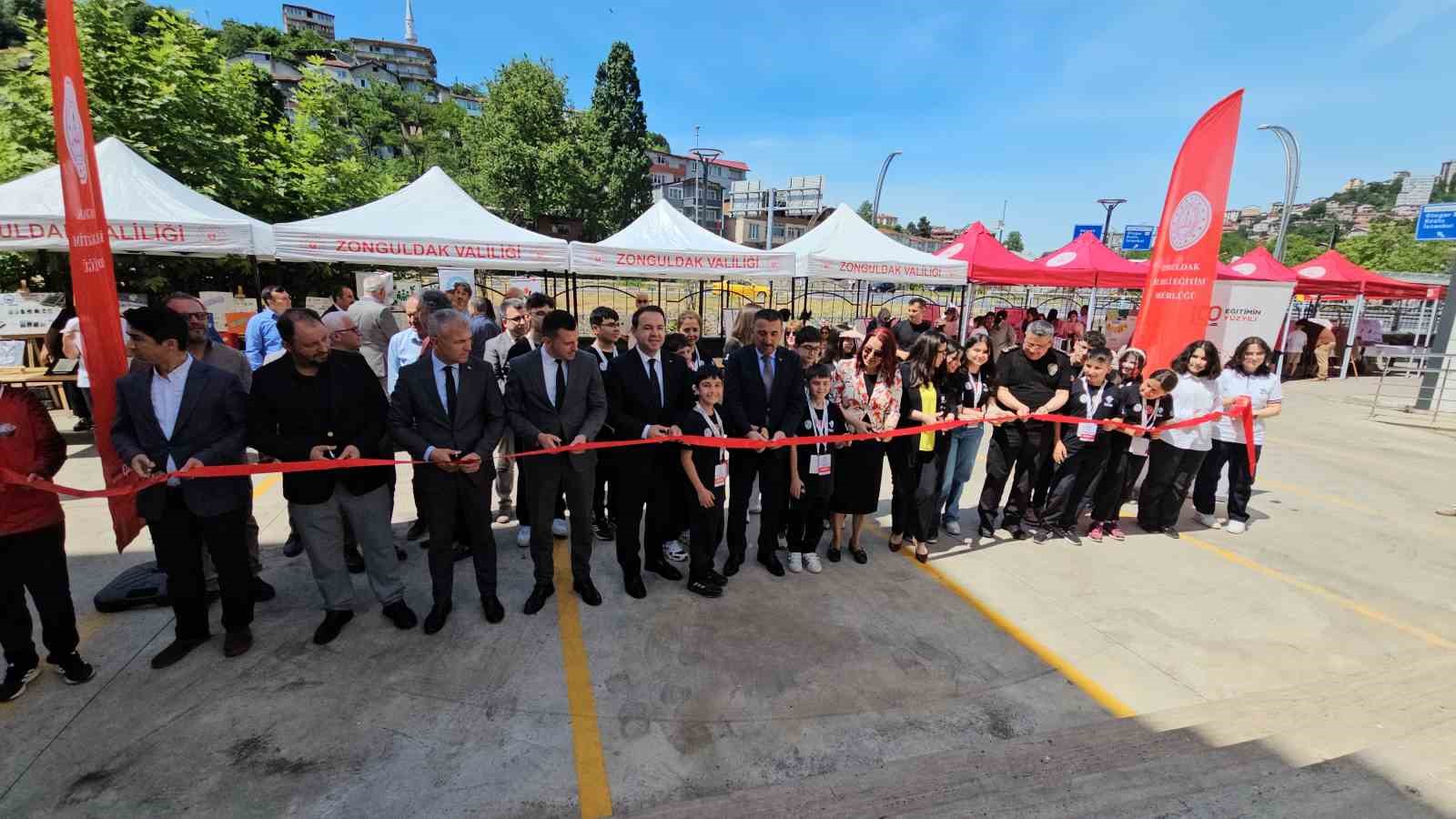 zonguldakta tubitak bilim fuarlari festivali kapilarini acti 0 RhPc9LuX