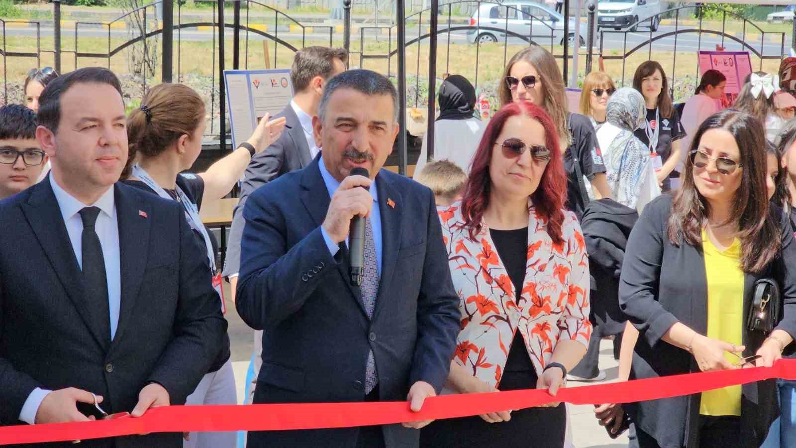 zonguldakta tubitak bilim fuarlari festivali kapilarini acti 3 mNST5fiT