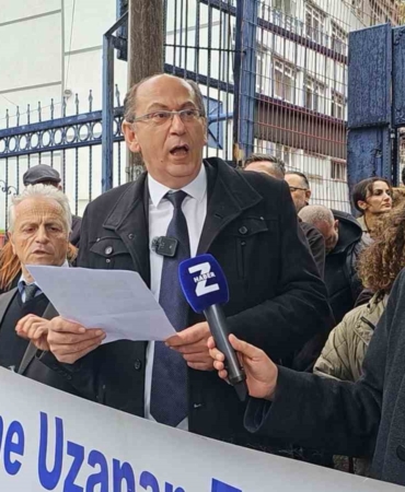 zonguldakta-veli-tartistigi-ogretmeni-yuzunden-yaraladi-Erv3SeDa.jpg