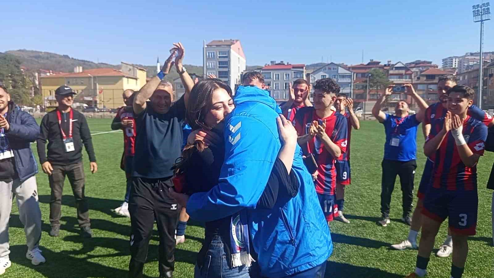 zonguldakta yesil sahada cifte mutluluk 0 VytD9crj