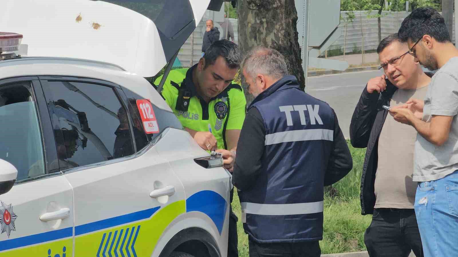 zonguldakta yuk treni polis aracina carpti faciadan donuldu 2 8g3aIlkH