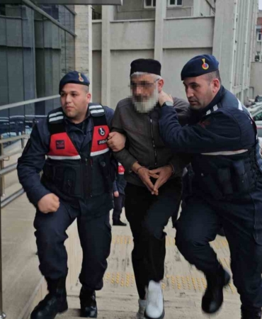 zonguldaktaki-cifte-cinayetin-zanlisi-adliyeye-sevk-edildi-2aR7lypj.jpg