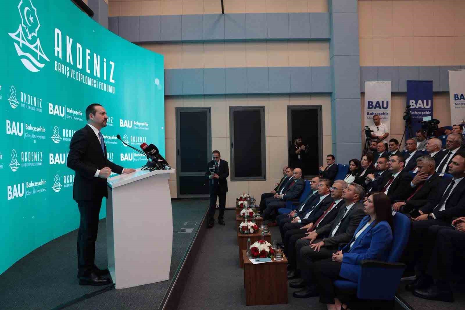 zorlu egemen esitlik ve esit uluslararasi statu temelinde her turlu diplomasinin yanindayiz 2 HZPOXVVJ