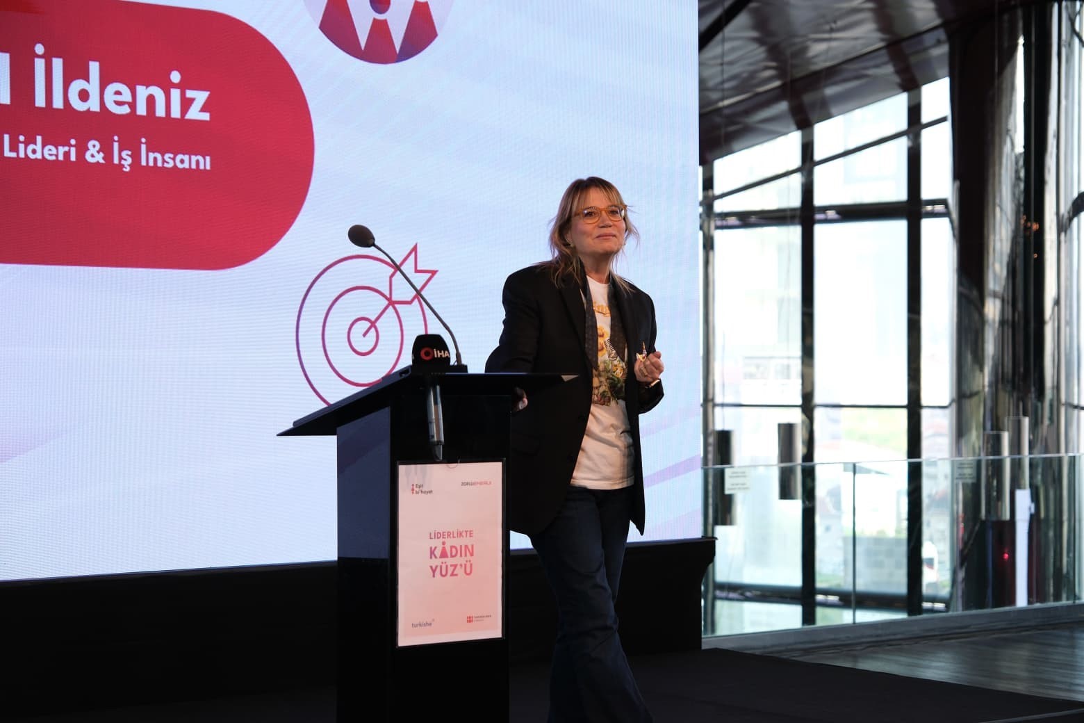 zorlu enerji genc kadinlara liderlik yolunu aciyor 2 PACwTNTn